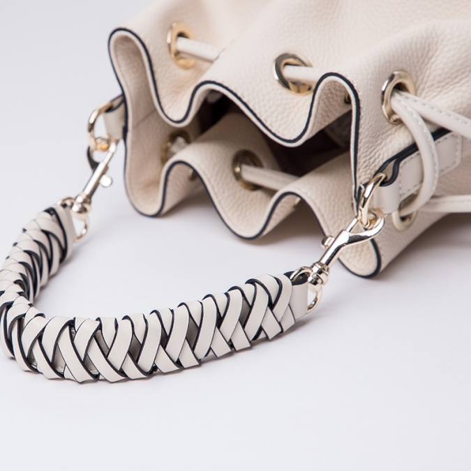 usine de sac personnalisé nouveau sac seau en cuir grainé de créateur de mode avec poignée tissée 